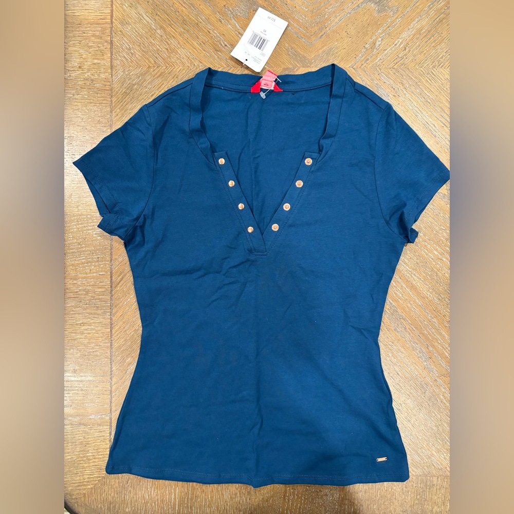 Guess  Women's Blue V-Neck Top